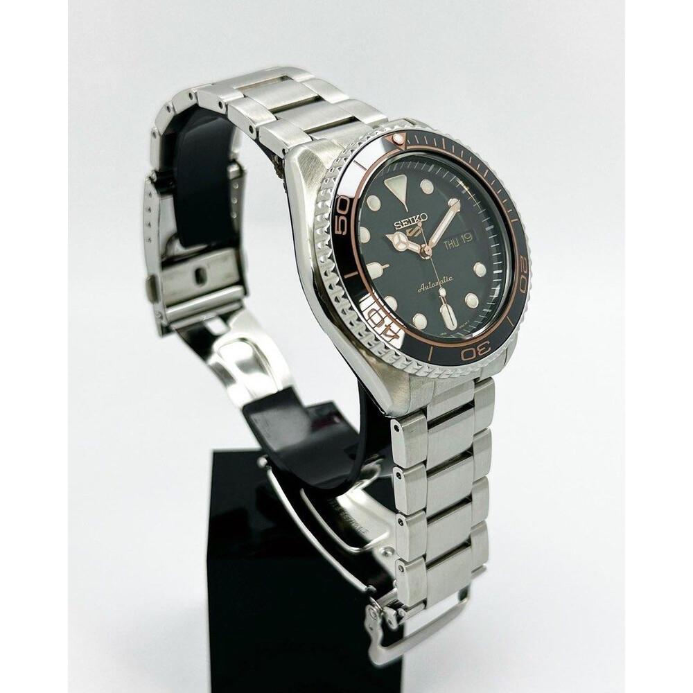 Green skx top